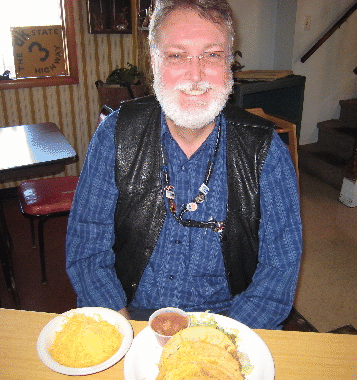 Bill Resnik enjoys tacos at the K&I.