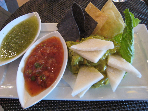 Pueblo Style Guacamole and salsa with chips.