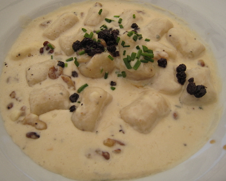 Gnocchi Scalo style is an adventure in flavor.