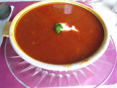 A steaming hot bowl of Texas chili