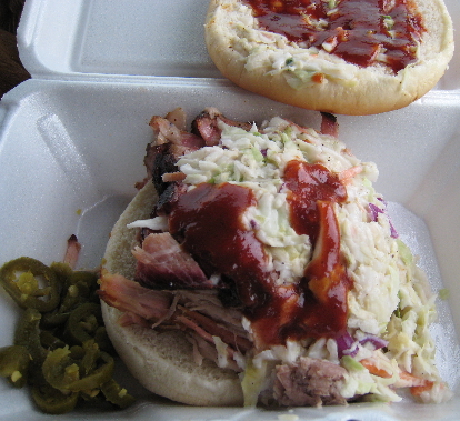 Pulled pork sandwich with coleslaw