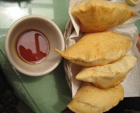 Sopaipillas with real honey